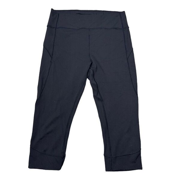 Lululemon In Movement Crop *Everlux 19" size 12 - Picture 1 of 4